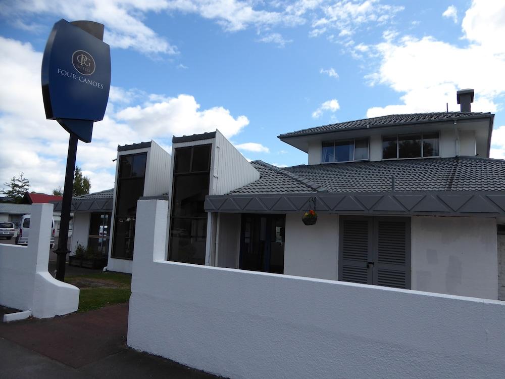 Four Canoes Hotel Rotorua Exterior foto